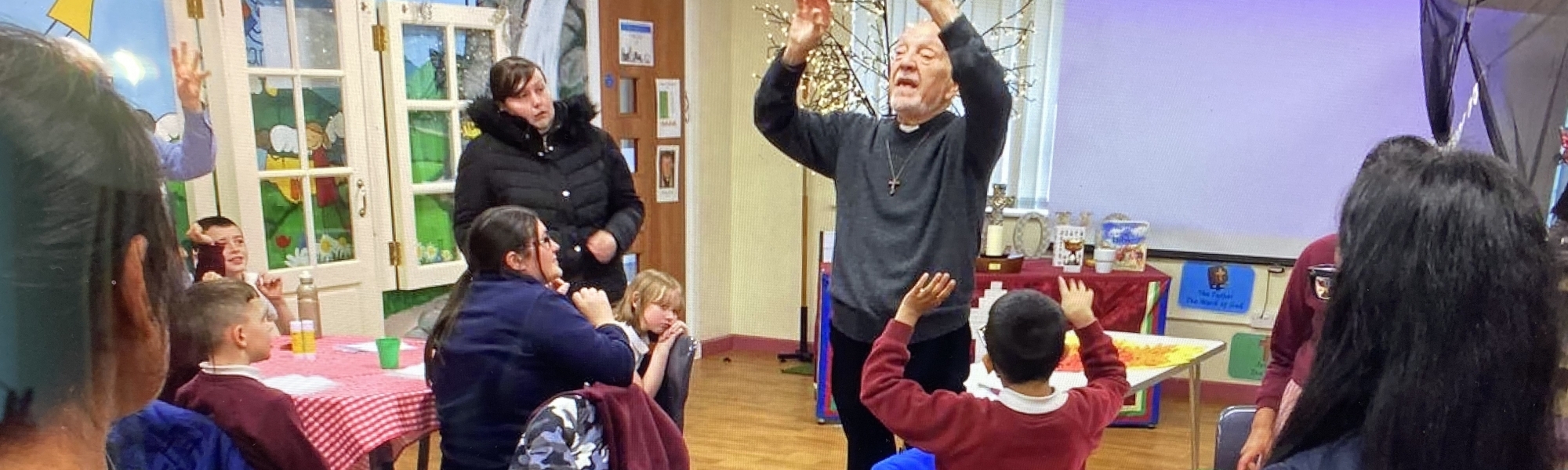 Caf&eacute; Church June 2019 - Pentecost